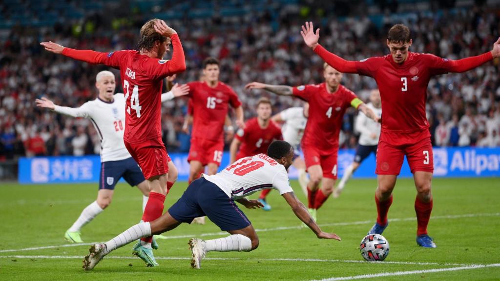 Sterling cae al suelo en el Inglaterra - Dinamarca