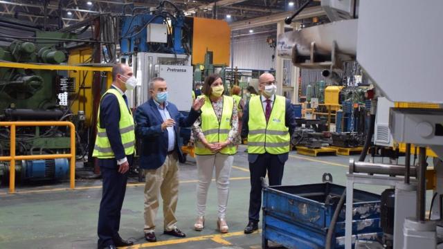 La consejera de Economía, Empresas y Empleo de Castilla-La Mancha, Patricia Franco, en su visita a la empresa LCN Mecánica - JCCM