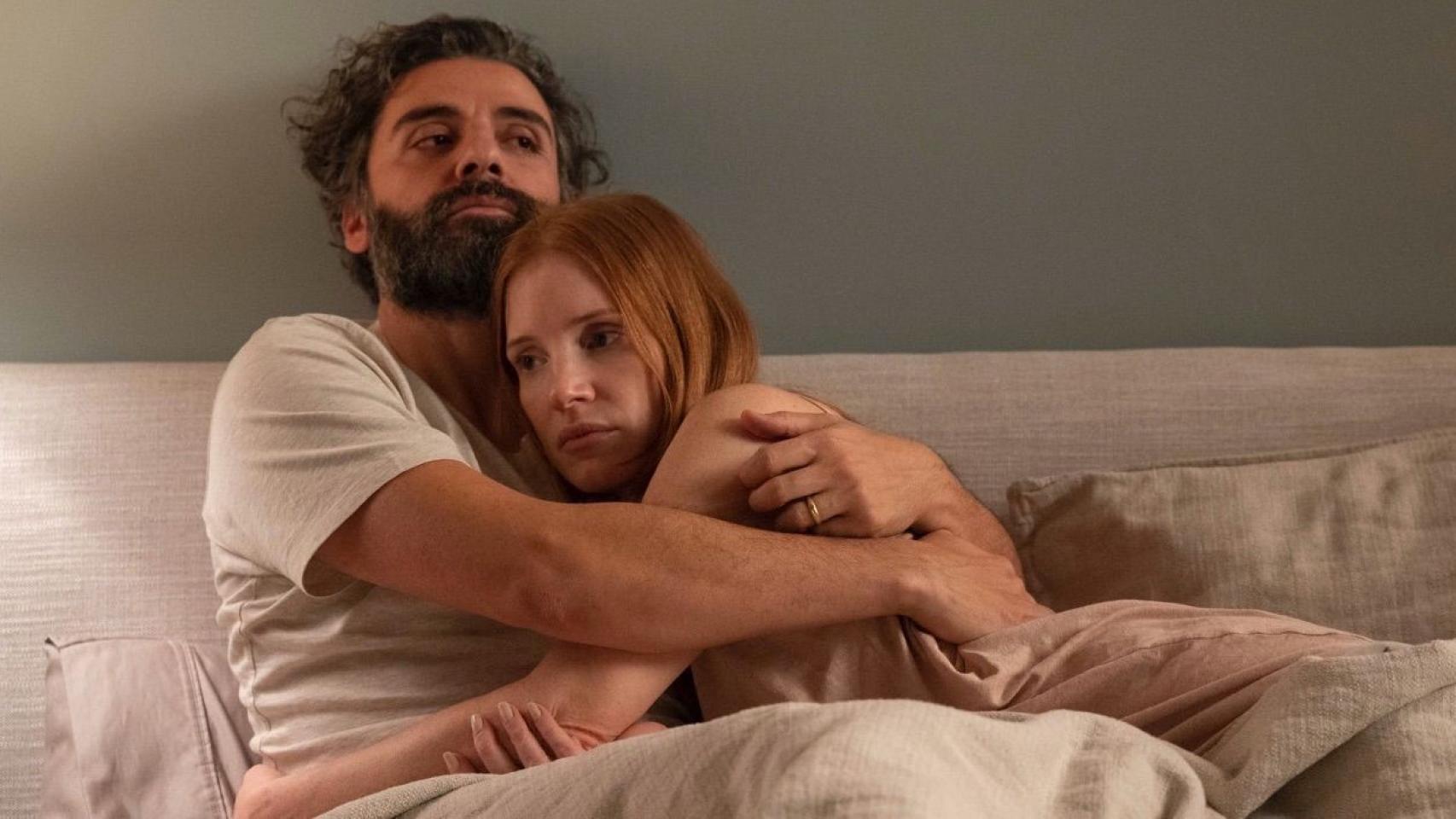 Oscar Isaac y Jessica Chastain en 'Secretos de un matrimonio'.