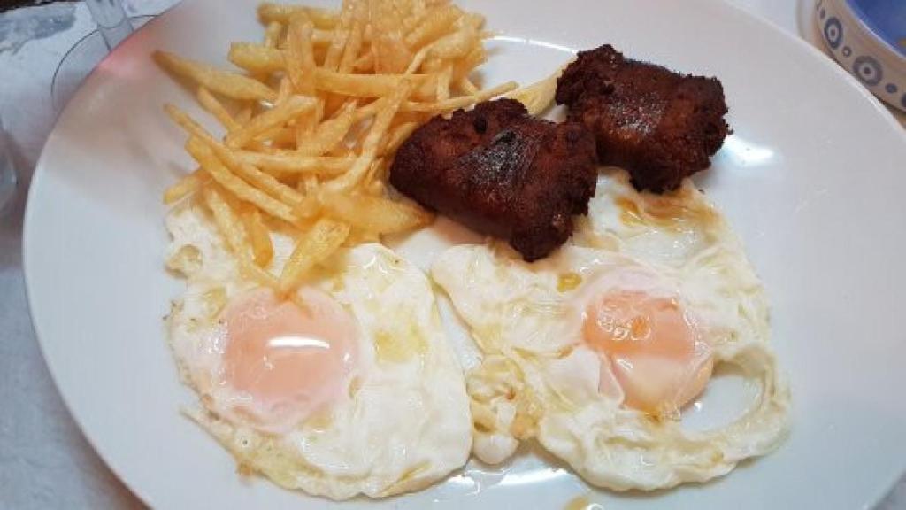 Huevos con farinato