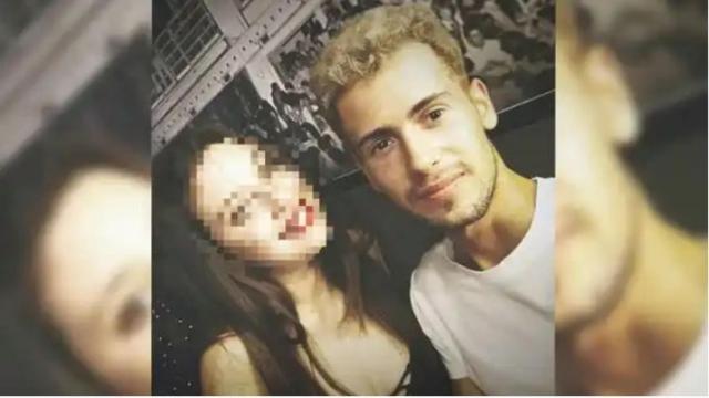 El joven asesinado, Samuel Luiz, y una amiga.