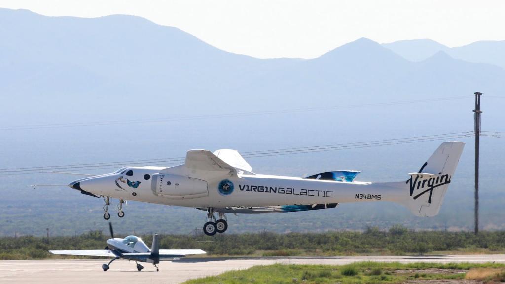 Despegue de la VMS Eve y VSS Unity