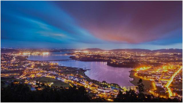 Anochecer en la ría de Ferrol.