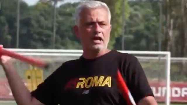 José Mourinho, durante un vídeo en un entrenamiento de la AS Roma