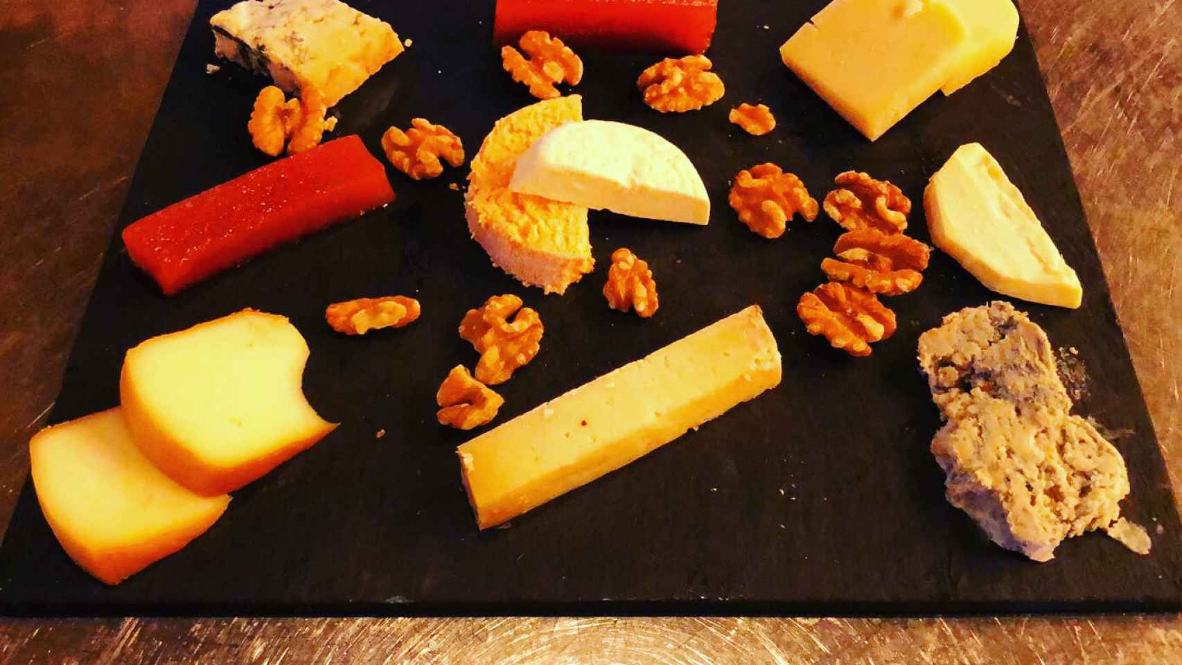 Variado de quesos asturianos
