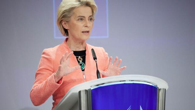 La presidenta de la Comisión, Ursula von der Leyen, durante la rueda de prensa de este miércoles