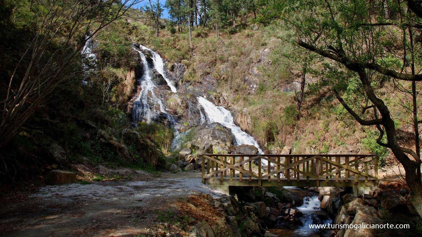 Cascada Pozo do Inferno. Foto: Turismo Galicia Norte.