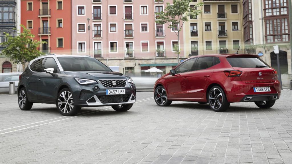 Los renovados Seat Arona y Seat Ibiza.