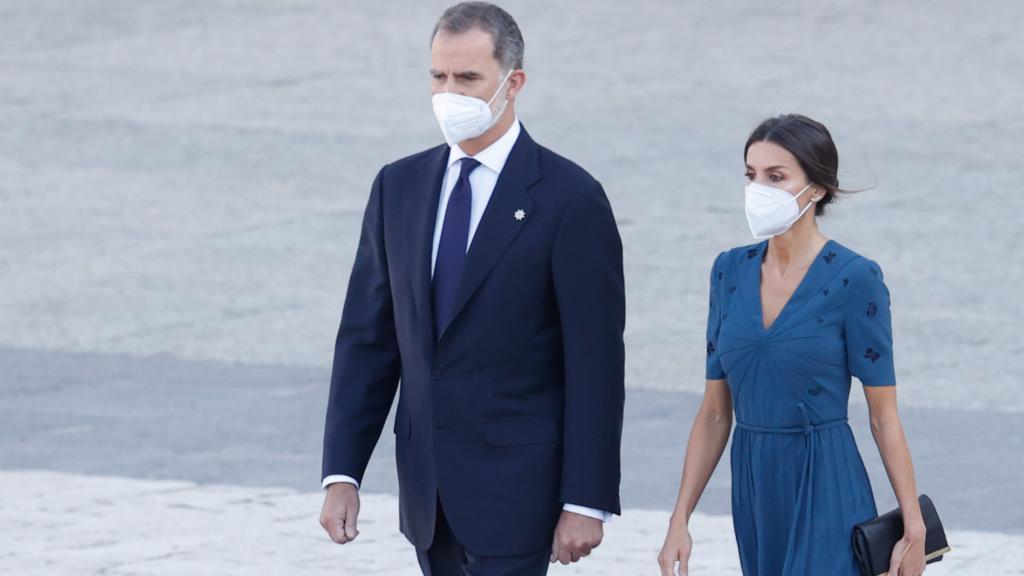 Felipe VI y Letizia en el acto de homenaje a las víctimas del Covid.