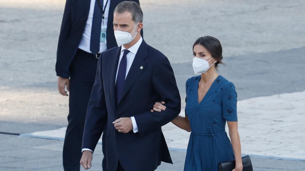 Letizia ha sabido estar a la altura con un estilo sobrio y discreto.