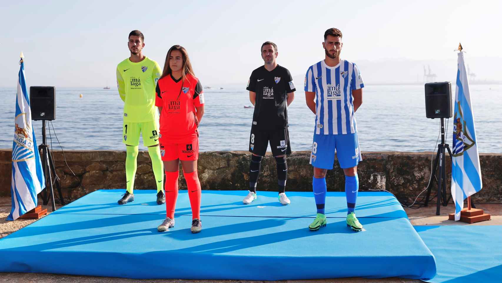 Las nuevas equipaciones del Málaga CF.