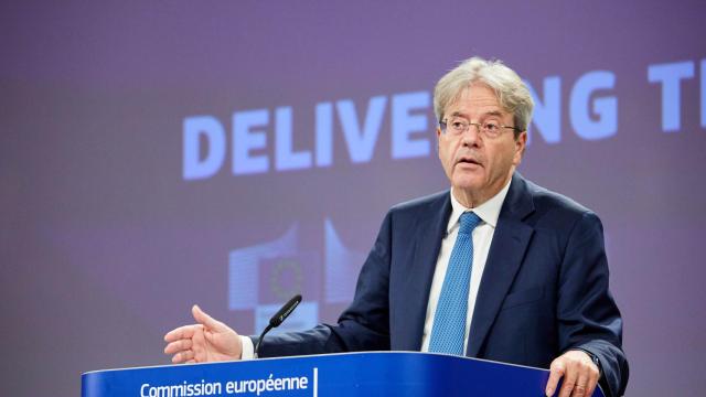 El comisario de Asuntos Económicos, Paolo Gentiloni, durante la presentación de la tasa al CO2 en frontera.