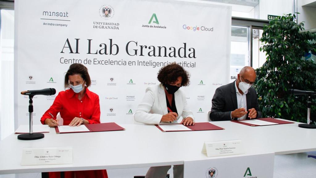 Firma del convenio para la creación del nuevo Centro de Excelencia en Inteligencia Artificial.