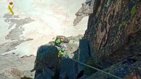 Muere un escalador tras desprenderse una roca en el Balaitús