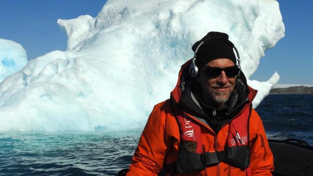 Michel André, el científico que escucha los océanos