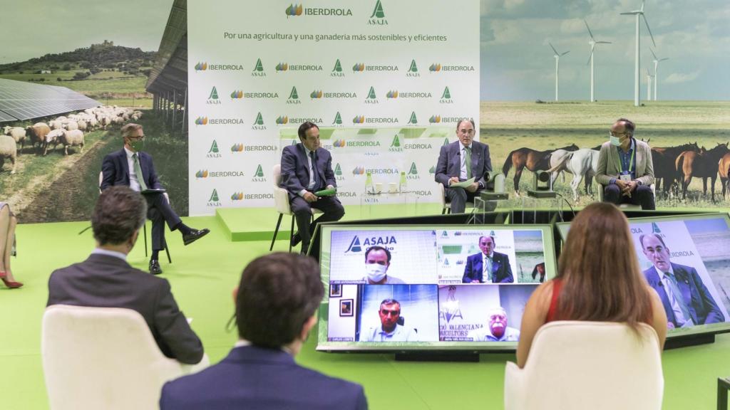 Ignacio Galán, presidente de Iberdrola, y Pedro Barato, presidente de ASAJA, en la presentación de la alianza.