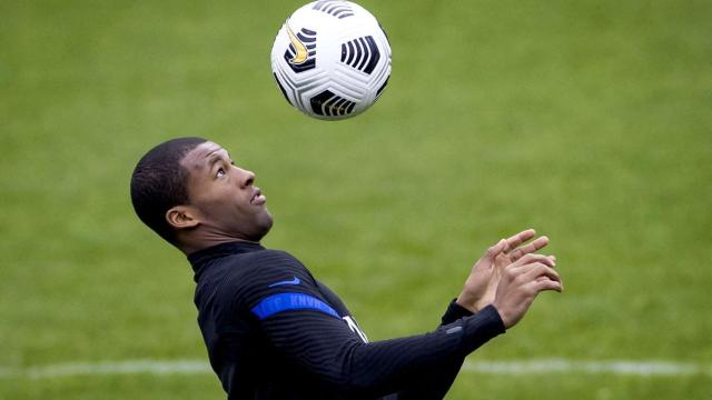 Wijnaldum, durante un entrenamiento