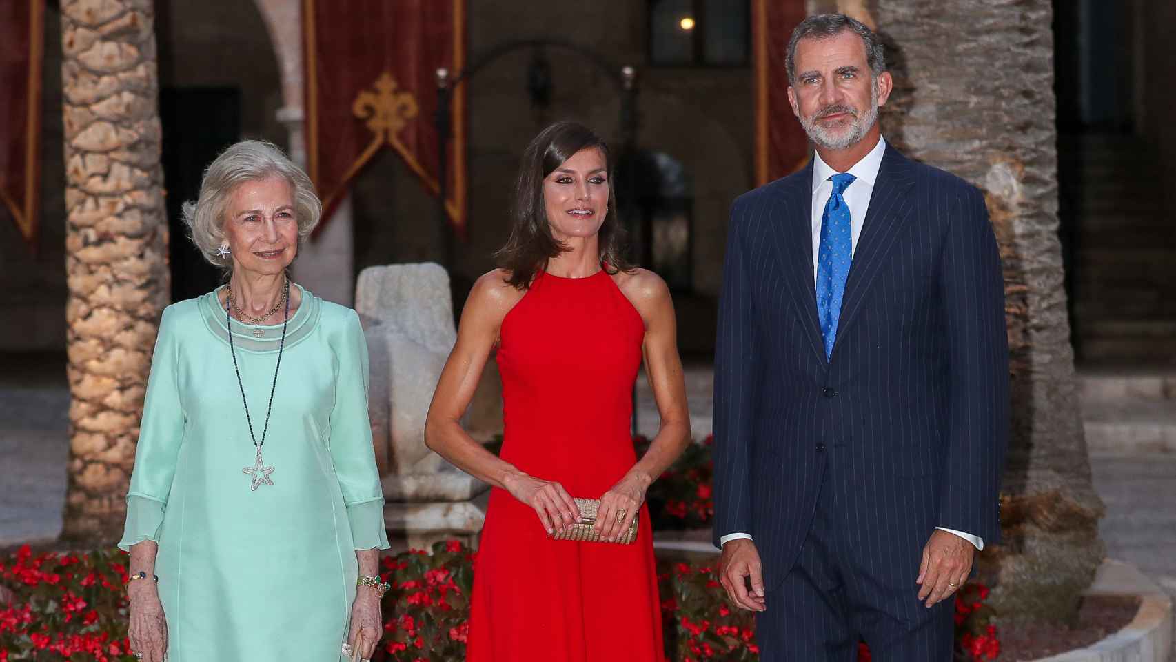 Los Reyes y la Reina emérita en la recepción de la Almudaina 2019.