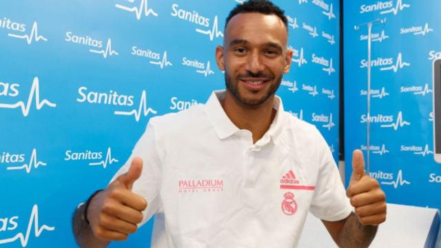 Hanga pasa reconocimiento médico con el Real Madrid