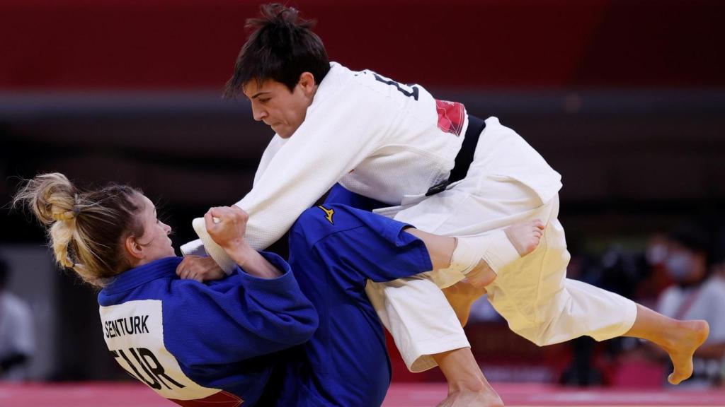 Julia Figueroa, durante su combate ante Gulkader Senturk en los JJOO de Tokio 2020