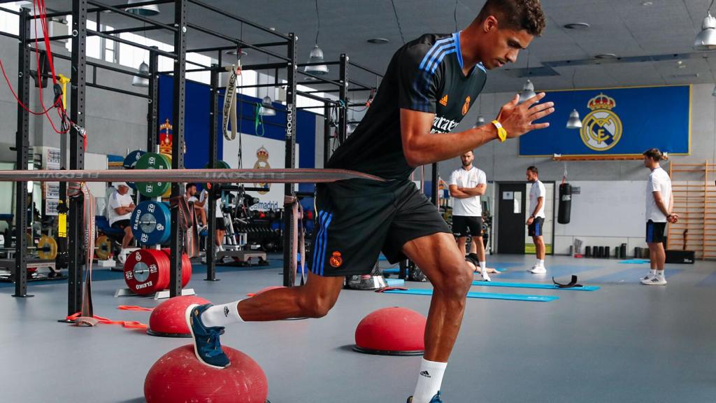 Varane se entrena en Valdebebas