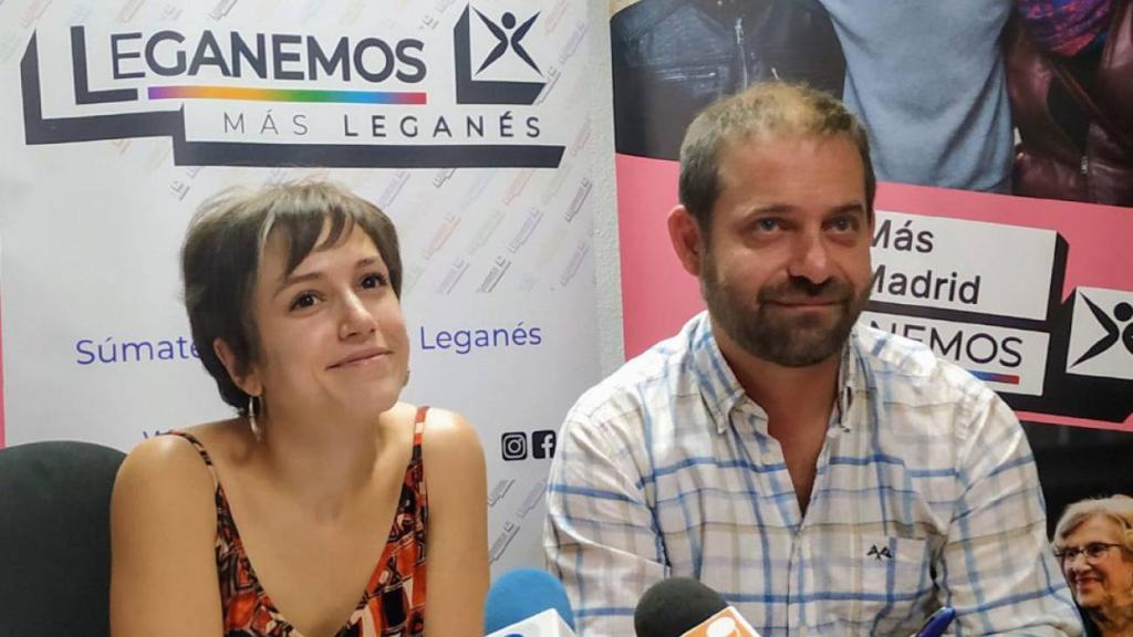 Eva Martínez y Fran Muñoz, en una comparecencia de prensa.