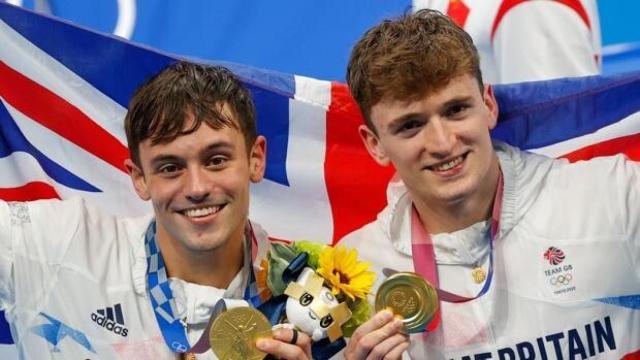 Tom Daley y Matty Lee