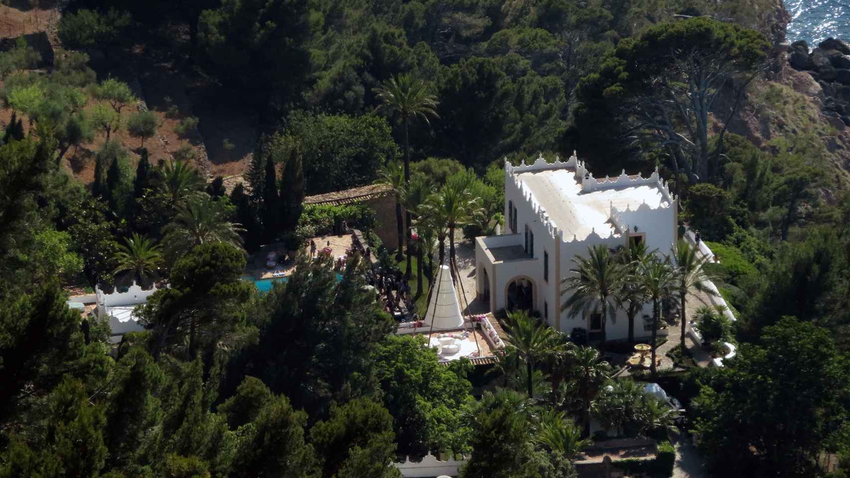 Vista aérea de la casa de Michael Douglas en Mallorca.