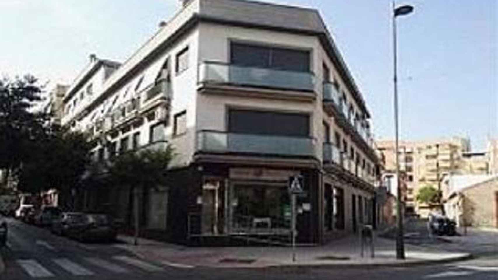 La calle La Esperanza, a la izquierda de la imagen, donde el Ayuntamiento ha comprado la vivienda.
