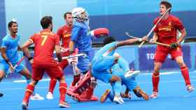 La selección española masculina de hockey hierba en los JJOO de Tokio contra la India
