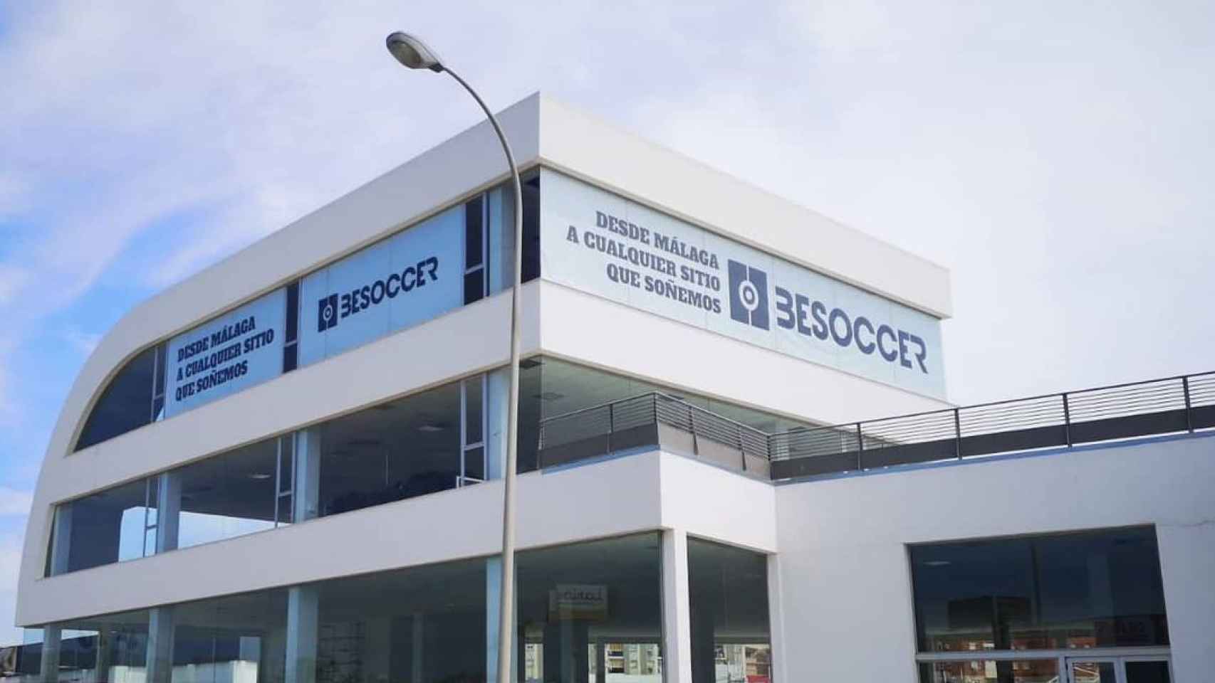 Aspecto de la nueva sede de BeSoccer en Málaga.