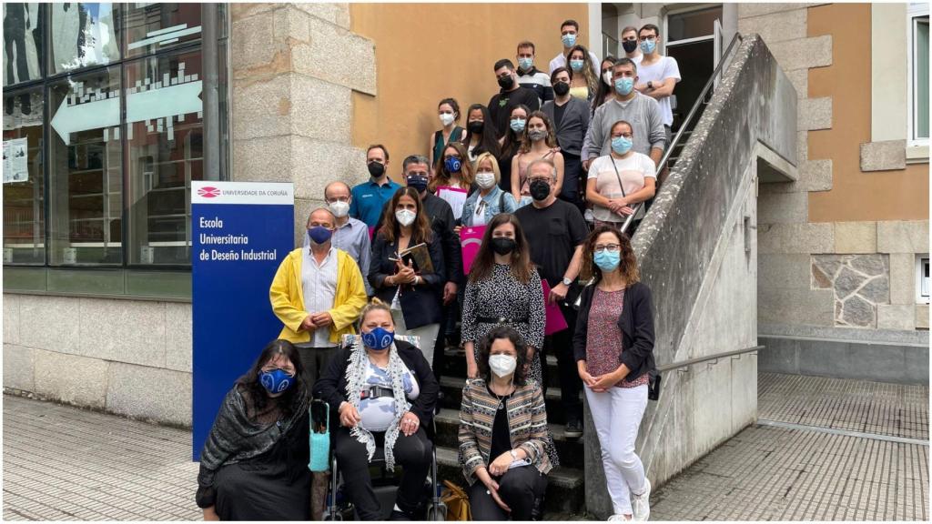 Presentación del diseño en el campues de Ferrol.