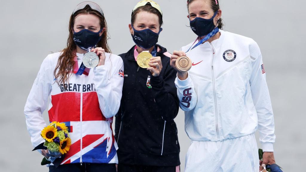 Flora Duffy, Taylor-Brown y Zaferes en el podio de la prueba de triatlón de los JJOO de Tokio 2020