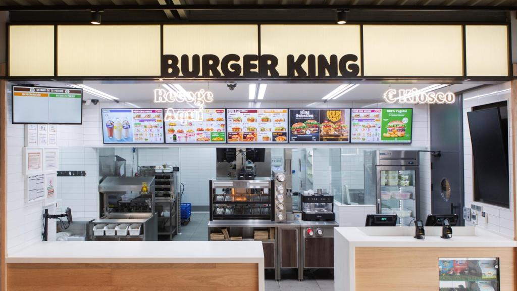 Interior de un restaurante de Burger King.