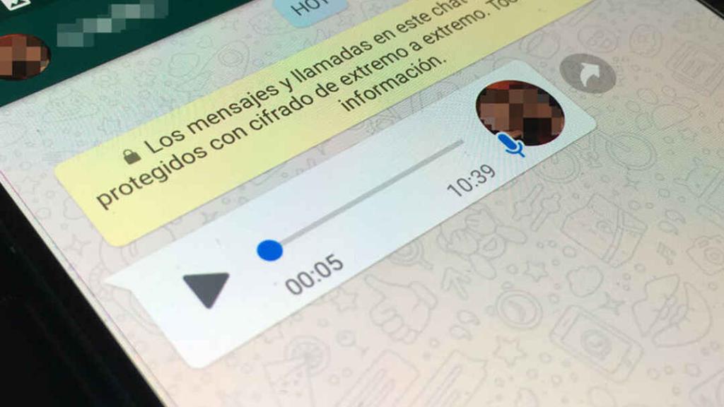 WhatsApp tiene un truco para que sólo tú escuches un audio.