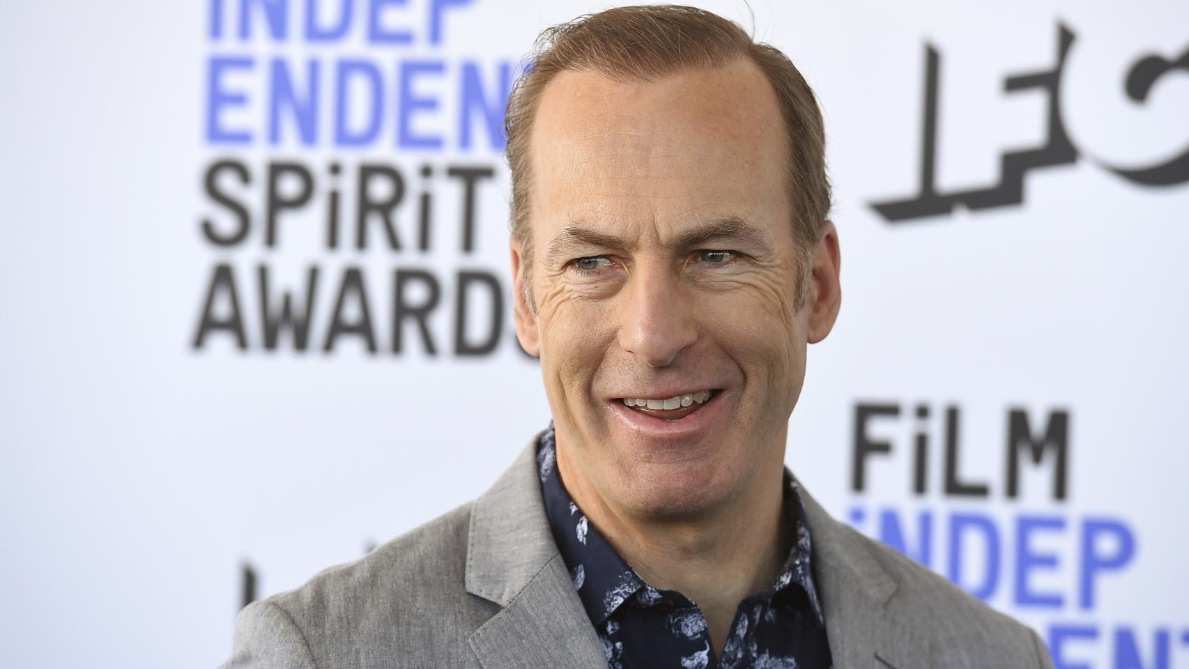 Bob Odenkirk ya está fuera de peligro después de ser hospitalizado por una crisis cardiaca.