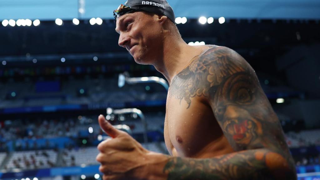 Caeleb Dressel, tras ganar la medalla de oro en los 100 metros libres de los Juegos Olímpicos de Tokio 2020