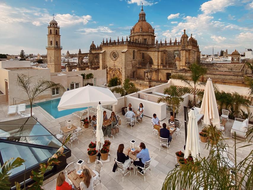 Terraza La Atalaya, en el Hotel Bodega Tío Pepe.