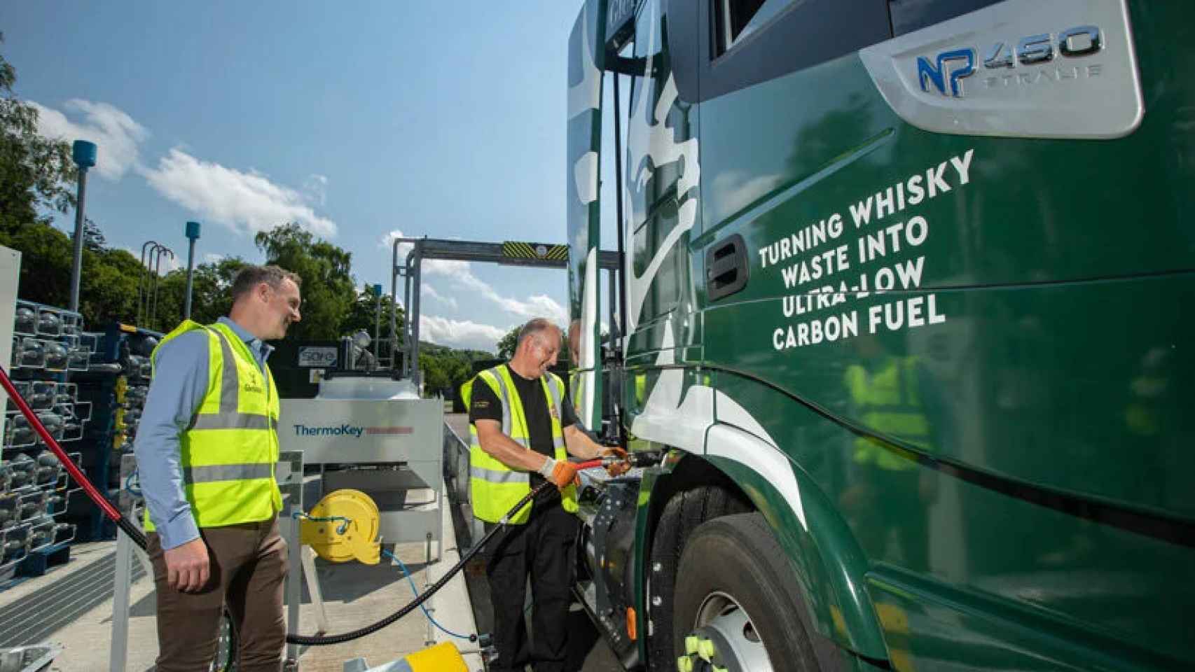 Camión usa combustible ecológico