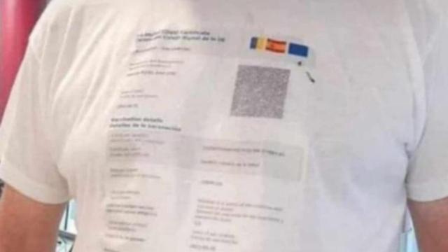 Imagen difundida en redes sociales de la camiseta con certificado