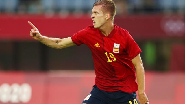 Dani Olmo, durante el España - Costa de Marfil en los Juegos Olímpicos