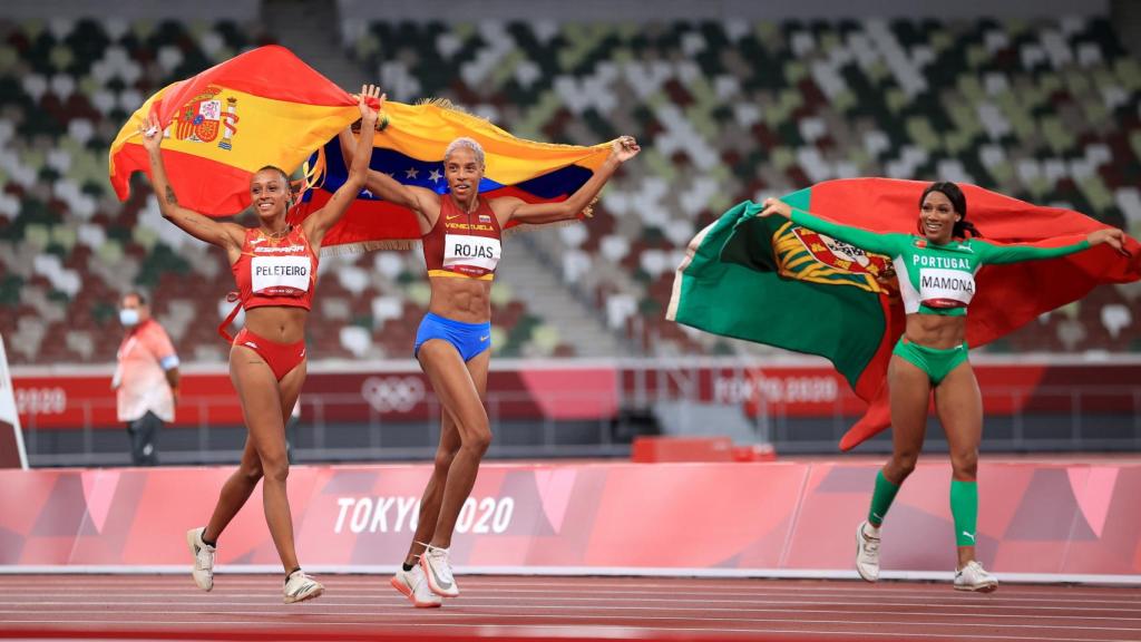 Ana Peleteiro, bronce en triple salto