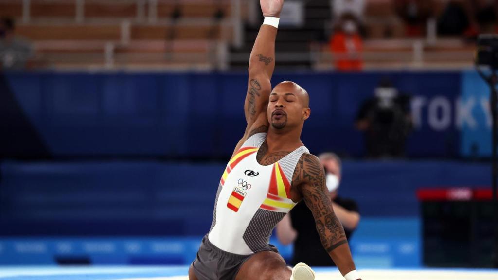 Ray Zapata celebra tras su ejercicio en la final de suelo