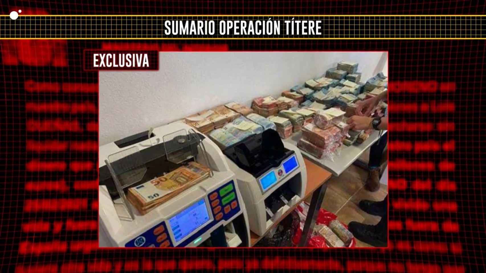 El programa ha mostrado imágenes del dinero incautado por la policía a la organización.