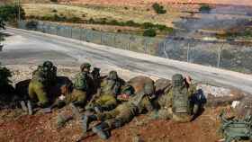 Soldados israelíes en la frontera con el Líbano.