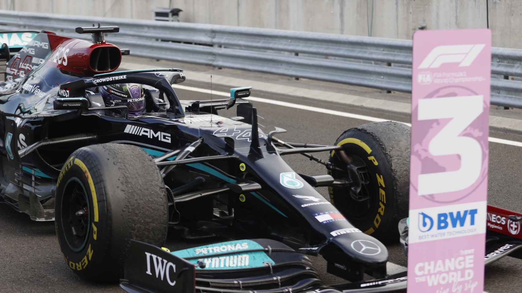 Hamilton tras terminar tercero en el Gran Premio de Hungría