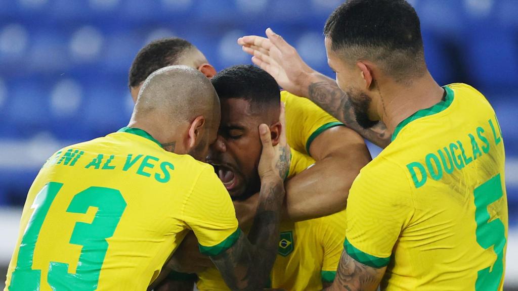 Malcom celebra su gol a España en la prórroga