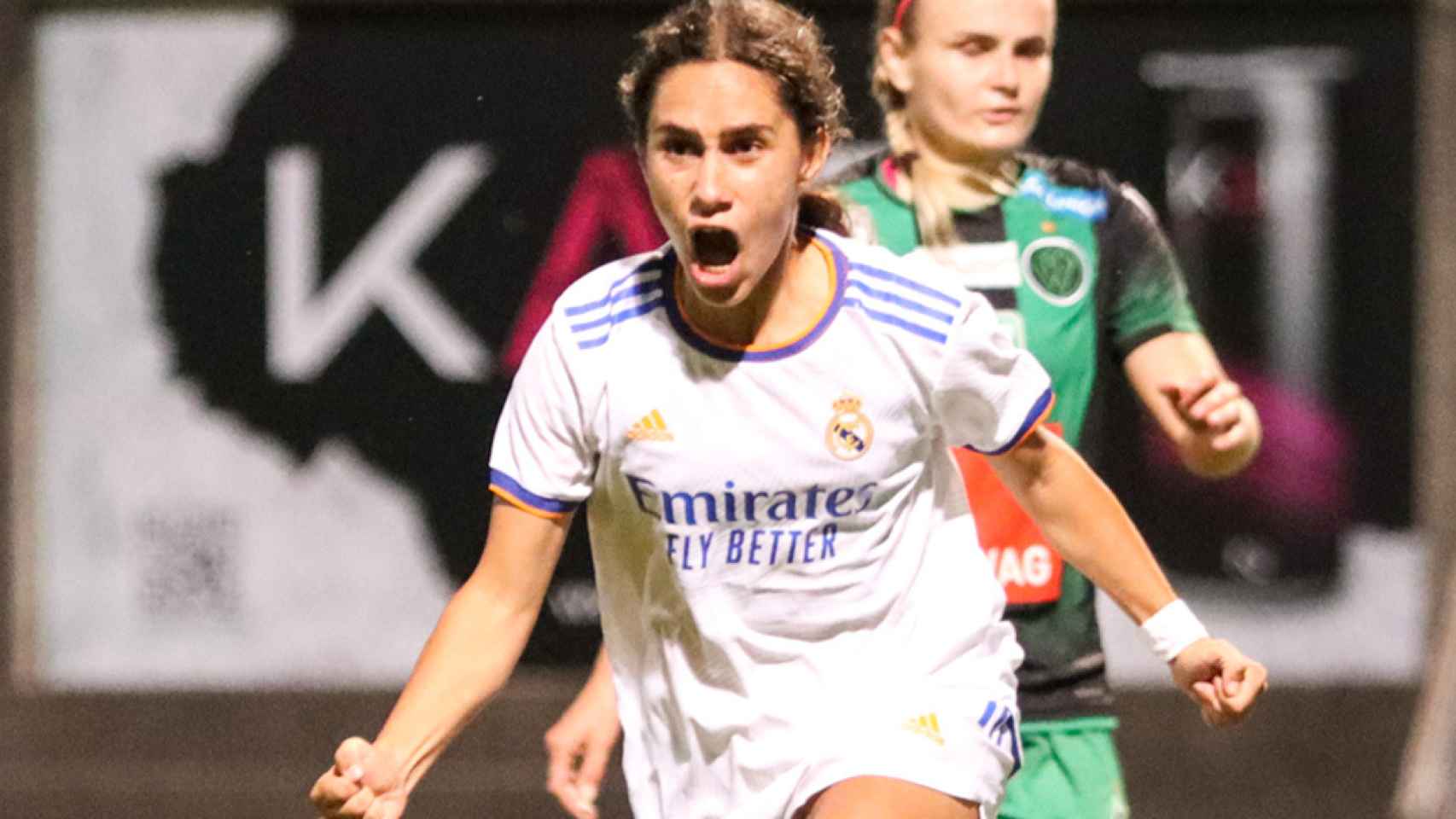 Lorena Navarro celebra un gol con el Real Madrid Femenino