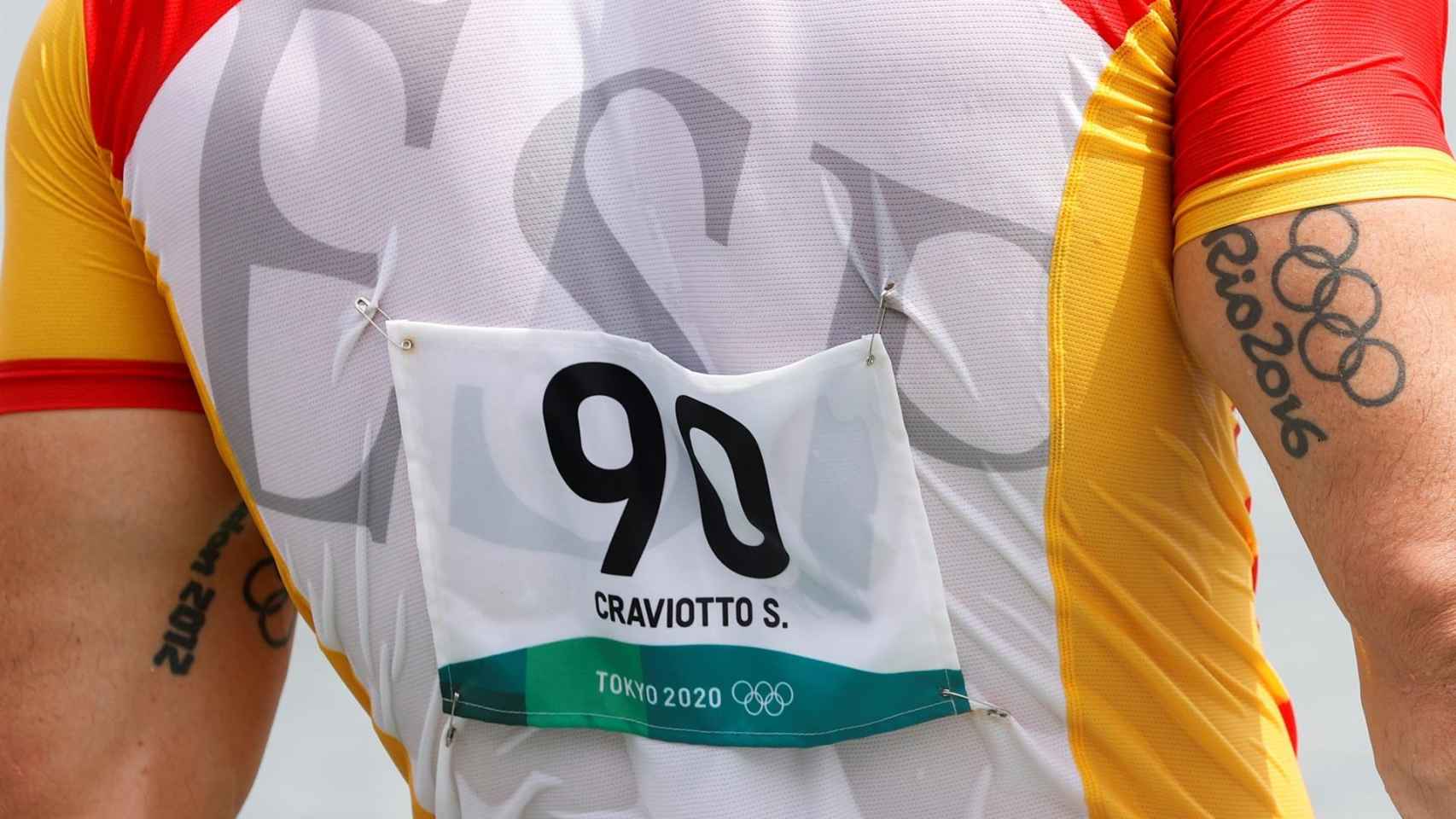 Dorsal de Saúl Craviotto en el K4 500 de los Juegos Olímpicos de Tokio 2020