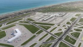 Imagen del aeropuerto de El Prat con la nueva terminal satélite.